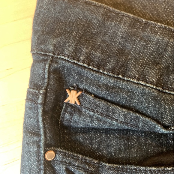 Kardasian Kollection, The Khloe jeans, size 20 - Picture 7 of 9